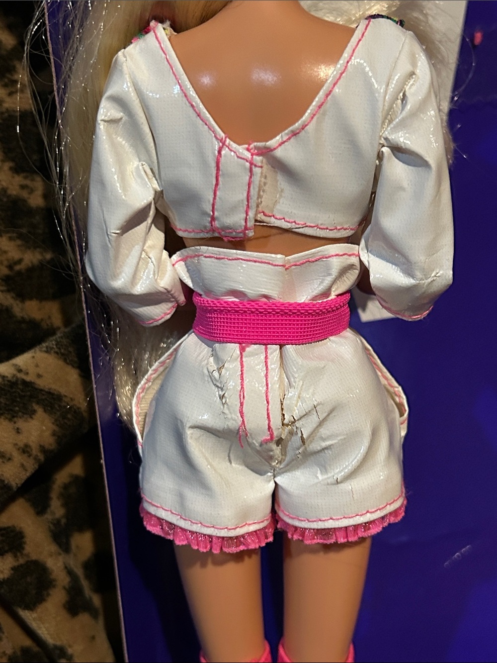 Roller Blade Barbie 1993 - Picture 8 of 16